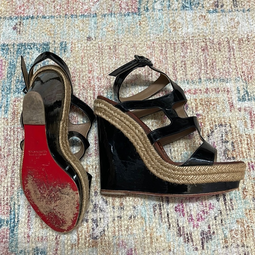 Christian Louboutin black patent wedges - Size 37